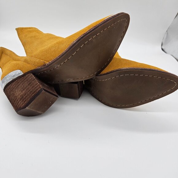 Jeffrey Campbell Cromwell Mustard Yellow Suede Boots Booties Size 6 - Picture 4 of 7